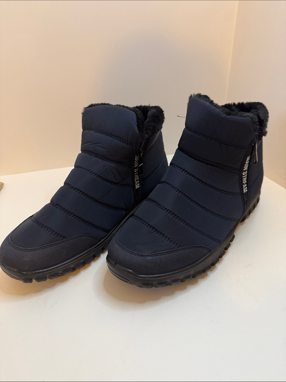 Navy Faux Fur Lined Winter Snow Boot Slippers Mens Size 11.5 (42) Cozy Zip Boot